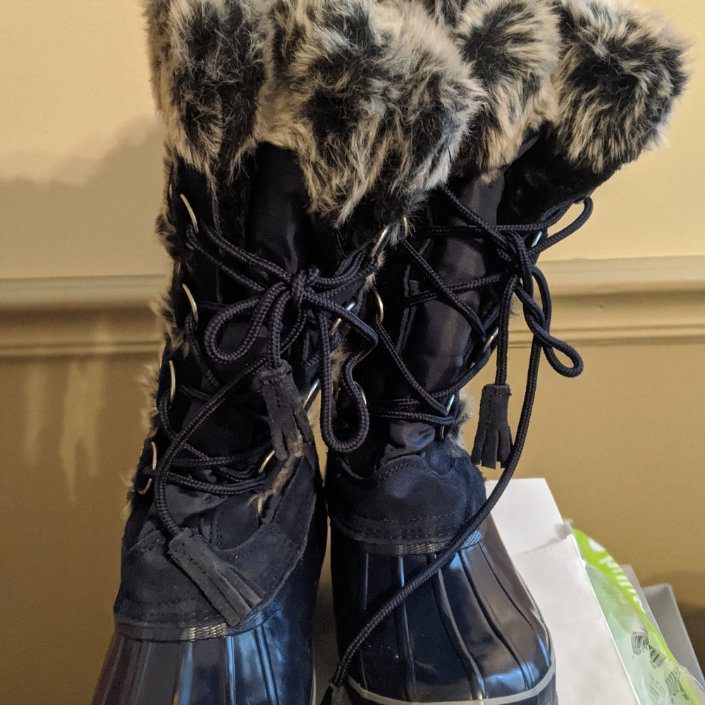 Artic Plunge boots, worn 1 time